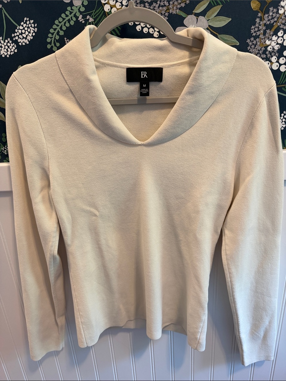 Banana Republic Cream Cowl Neck Sweater